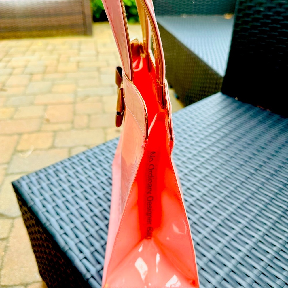 Barely used Ted Baker icon bow bag! Added small wallet